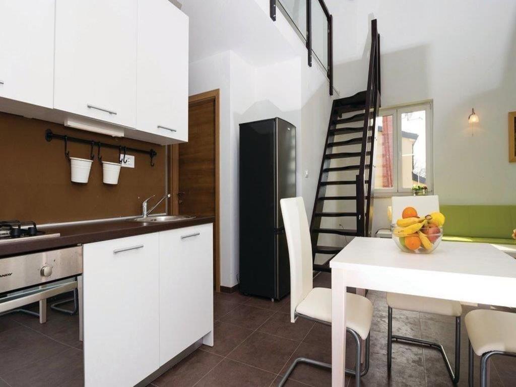 Apartments Grzic Porozina Buitenkant foto